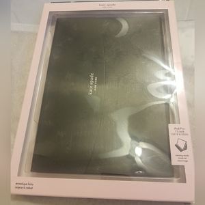 Kate Spade Envelope Folio Case for Apple iPad Pro 11 inch (2nd & 1st Gen) Black.